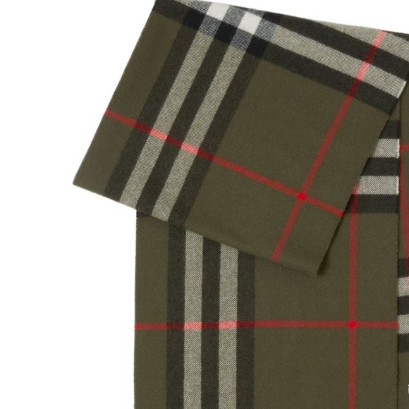 AUTH BURBERRY OLIVE CASHMERE SCARF ๐ GREEN BLACK RED WHITE VINTAGE CHECK PLAID - Picture 8 of 9